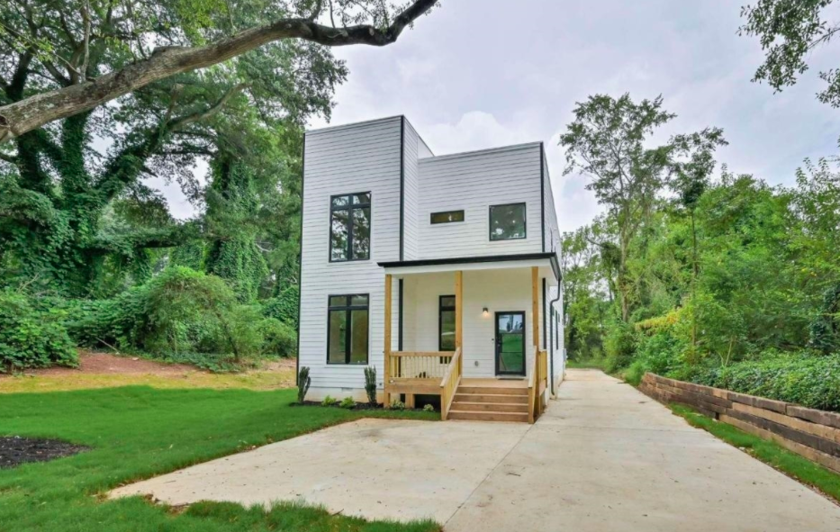 Reader Atlanta's Lakewood Heights is 'on the rise,' deserves more